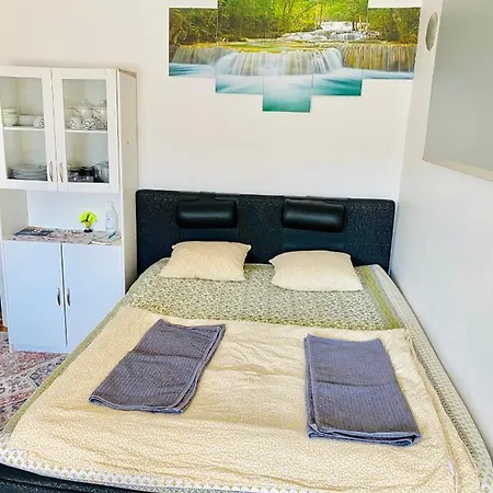 Two Bedrooms,dining Area And Bathroom With Private Entrance *