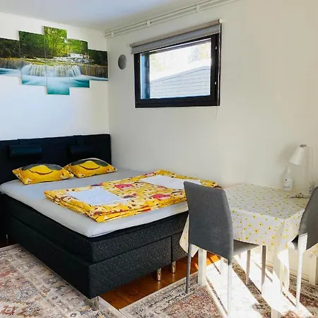 Two Bedrooms,dining Area And Bathroom With Private Entrance *