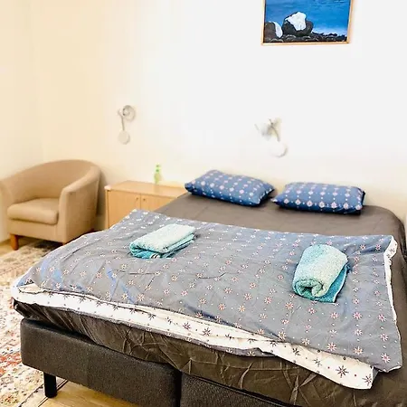 Two Bedrooms,dining Area And Bathroom With Private Entrance Privatunterkunft Kotka