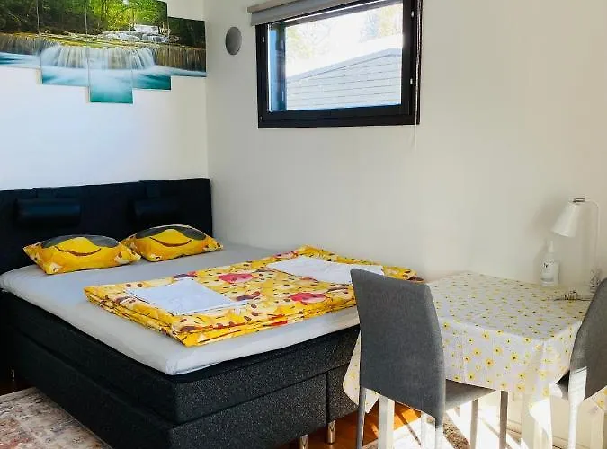 Two Bedrooms,dining Area And Bathroom With Private Entrance *