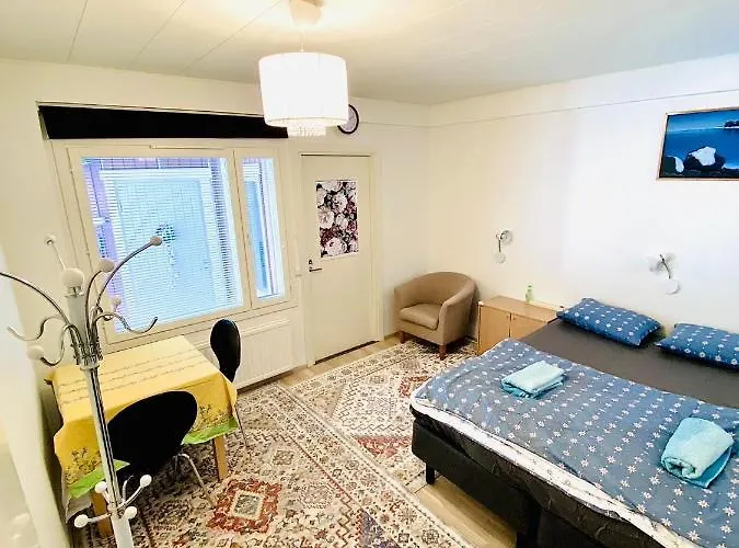 Two Bedrooms,dining Area And Bathroom With Private Entrance 民宿