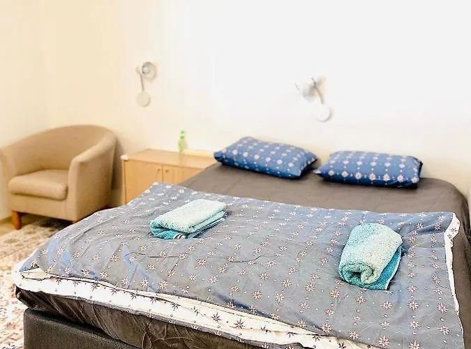 Two Bedrooms,dining Area And Bathroom With Private Entrance 民宿 科特卡